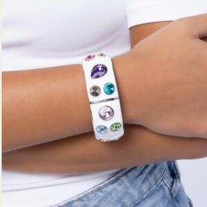 Planned Polka Dots White Bracelet